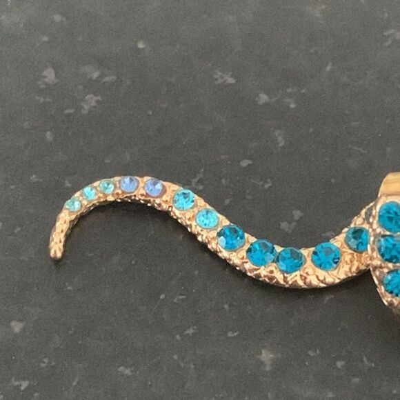 Pavé Crystal Cobra Snake Swivel Front & Back Linear Earrings Tail Unisex NEW - Picture 5 of 9